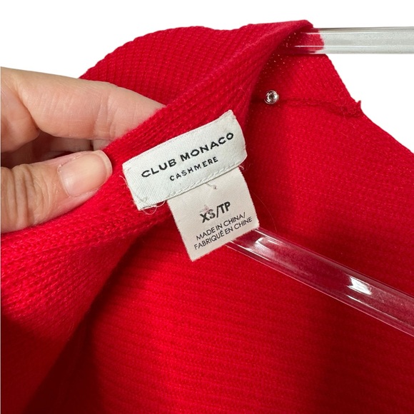 Club Monaco | 100% Cashmere Ribbed Twist Back Reversible Sweater in Red XS - Picture 6 of 7